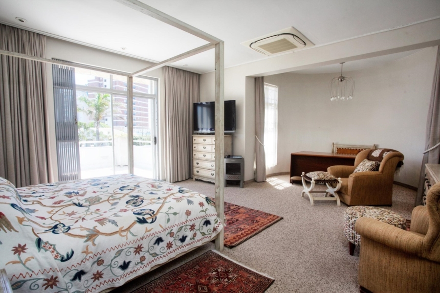4 Bedroom Property for Sale in Summerstrand Eastern Cape
